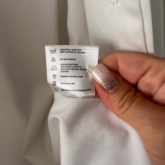 Older brand [uniform] chef’s shirt. Large. - Picture 4 of 7